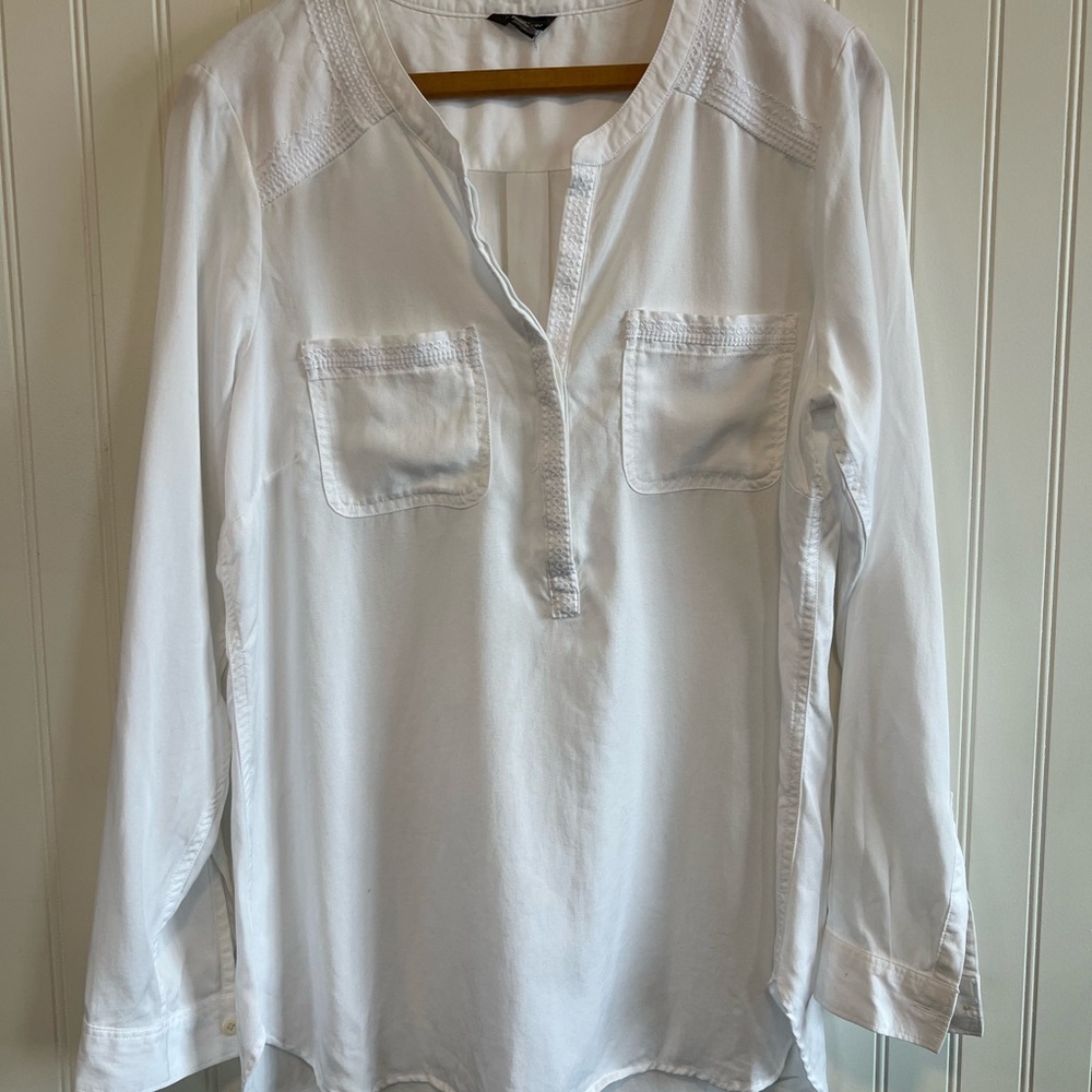 Eddie Bauer‎ White Mandarin Collar Buttoned Blouse